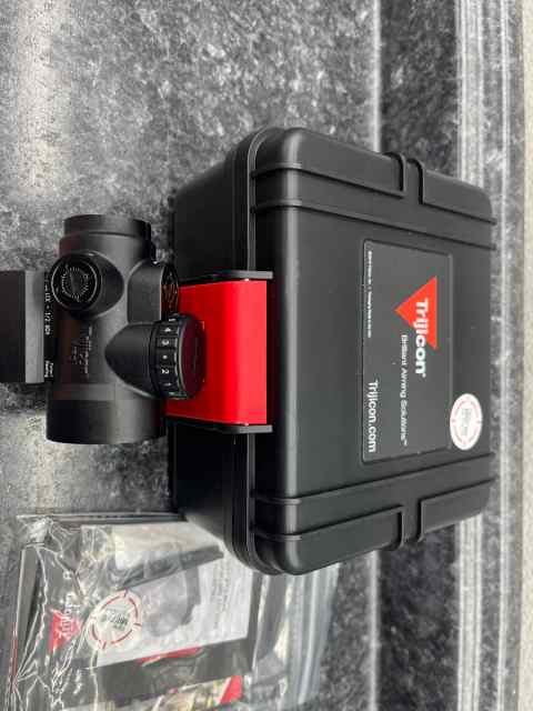 Trijicon MRO HD and riser mount