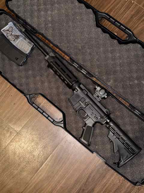 Smith and Wesson Model M&amp;P-15