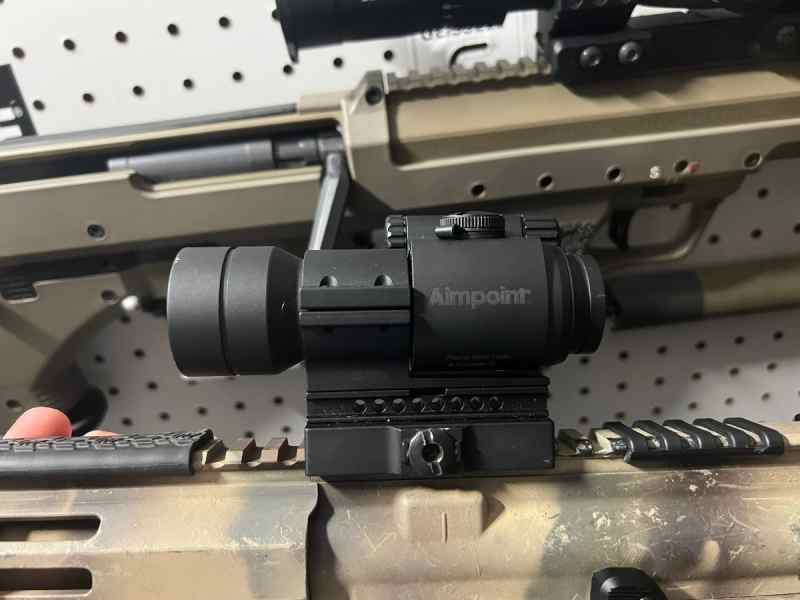 Aimpoint/streamlight/larue/vortex