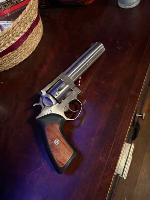 Ruger gp100 wts/wtt