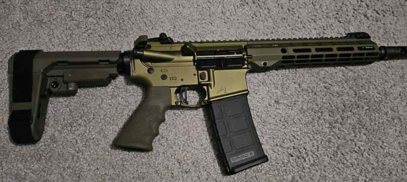 Aero precision Ar 10.5 
