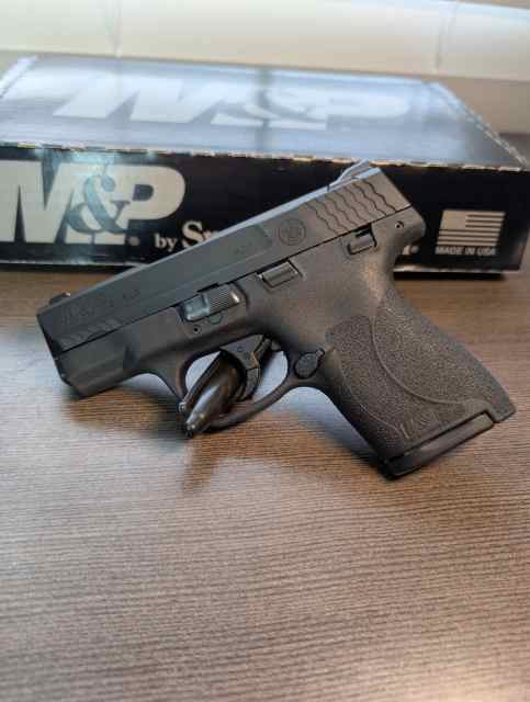 Smith &amp; Wesson M&amp;P Shield 2.0