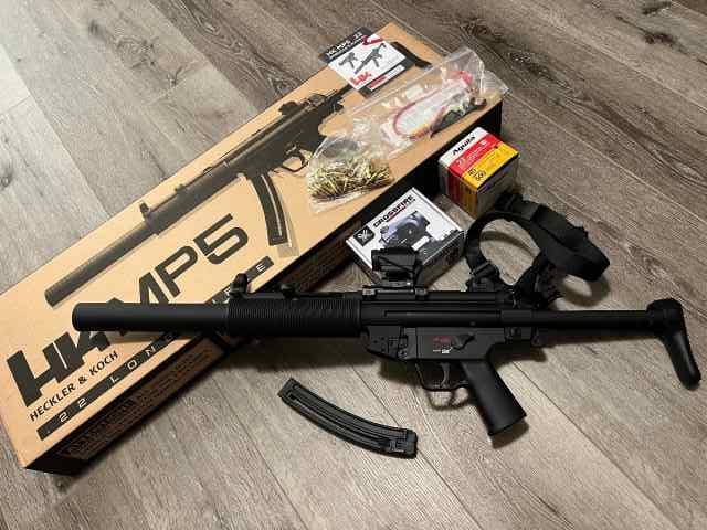 HK MP5 22lr rifle with addons