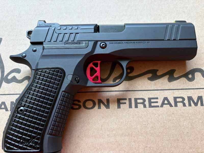 Dan Wesson DWX Compact