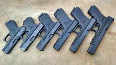 LOOKING FOR A GLOCK 9mm 
