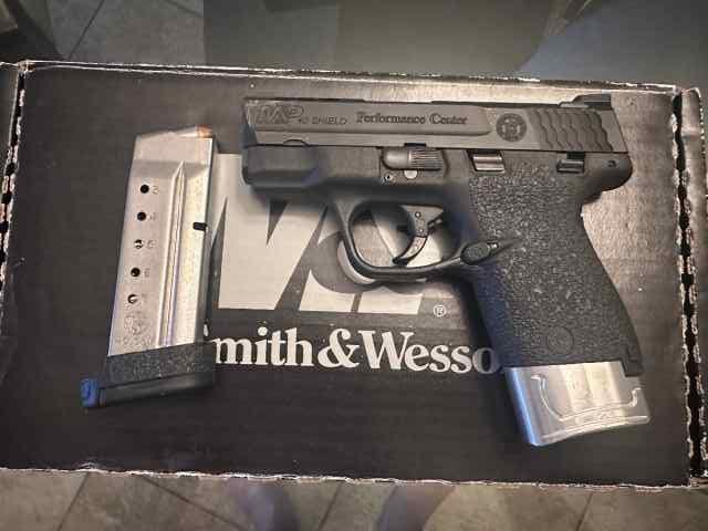 FS: Smith and Wasson Shield .40 Performance Center