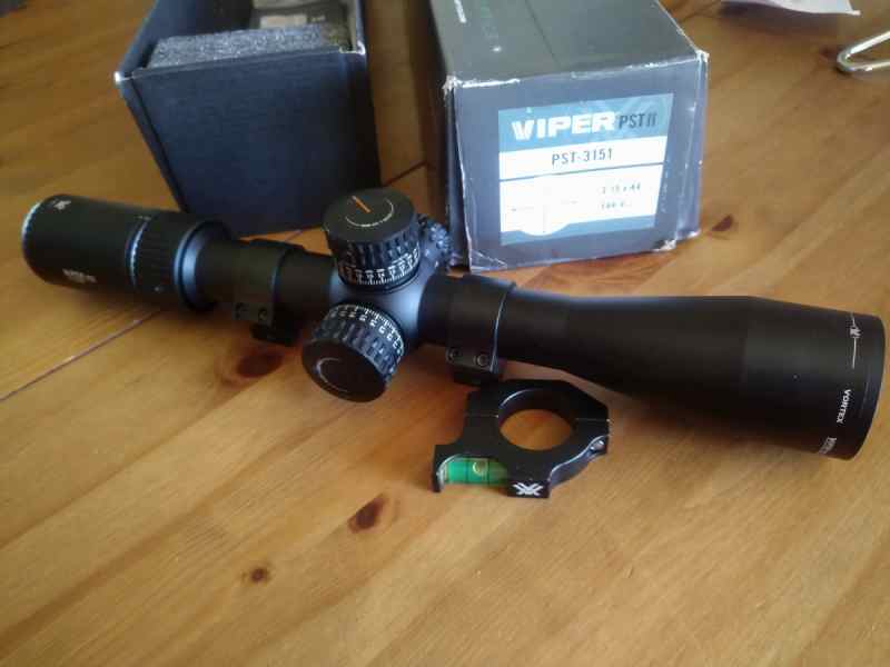 Vortex Viper PST 2 3-15x44 (moa)