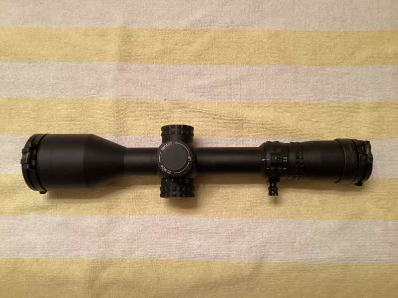 Nightforce NX8 2.5-20 F1 illuminated