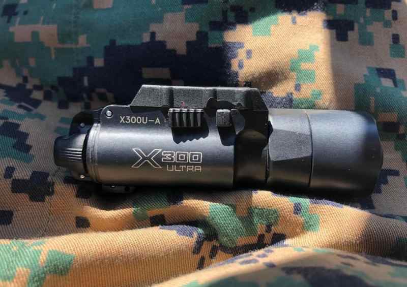 Surefire X300 black 