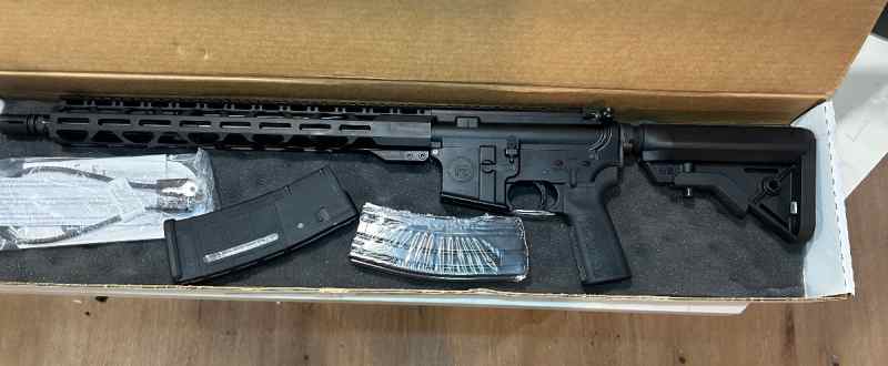 Radical Firearms AR 15