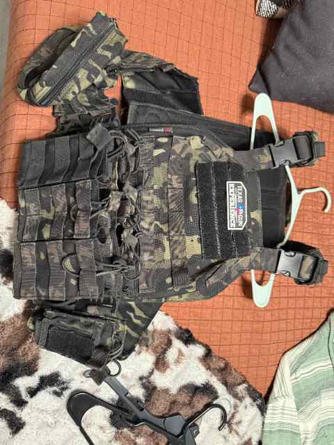 Plate carrier