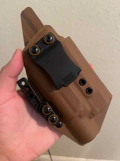 New Glock 17 Surefire x300 Coyote holster 