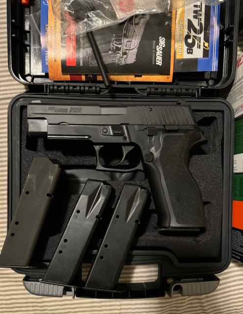 Sig Sauer P226 E2 .40S&amp;W