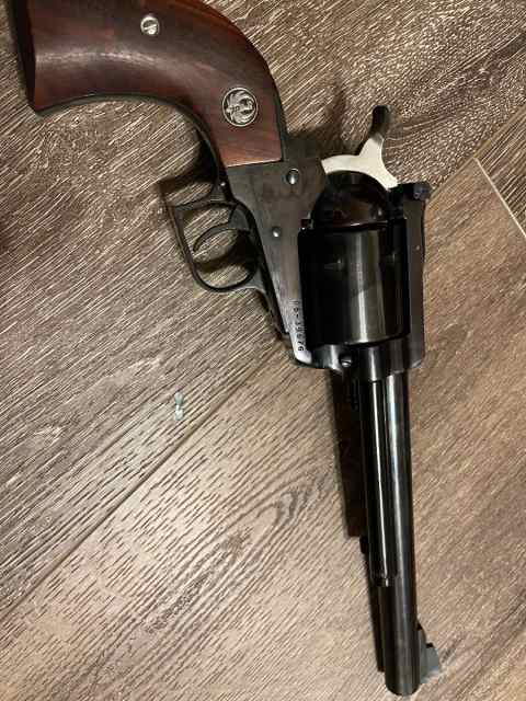 Ruger super Blackhawk 44 mag 7.5” 1985