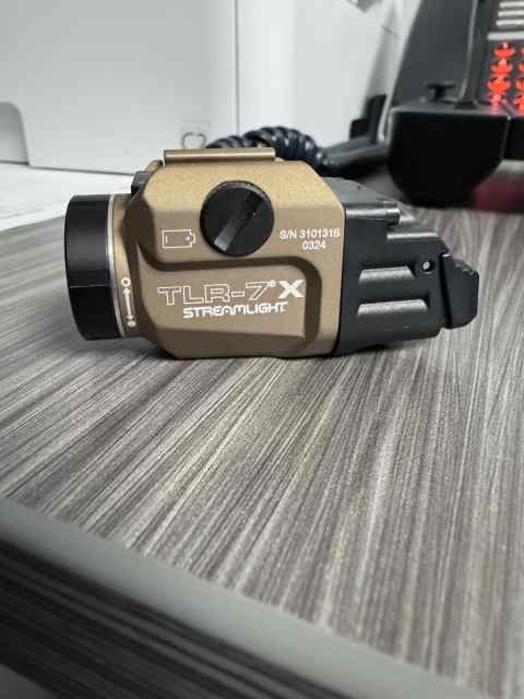 Brand new Tlr-7x tan 
