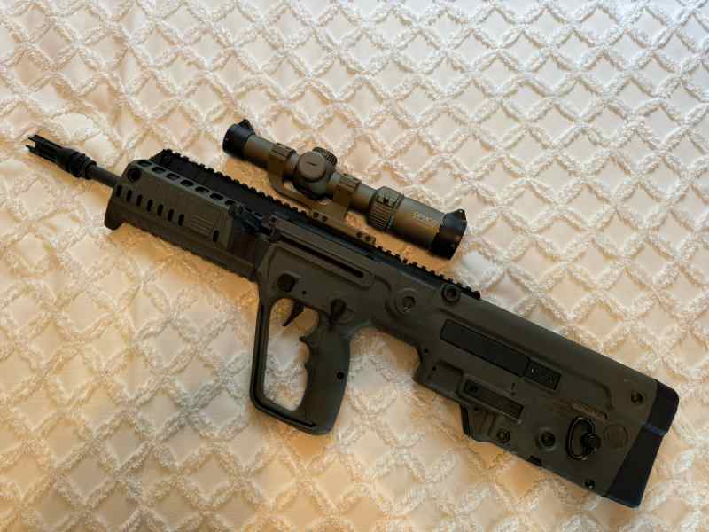 IMI Tavor X95 - Geissele trigger, Vortex optic