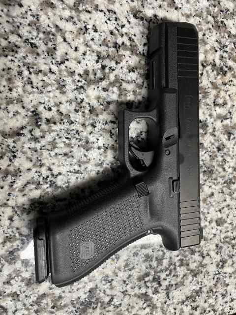 Glock 17 gen 5 for sale or trade for mk18 upper 