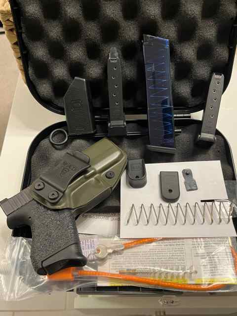 Glock 43 - Trijicon night sights, IWB