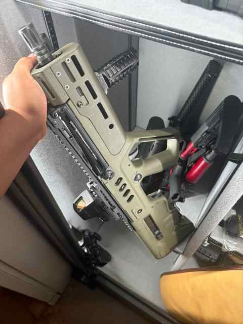 300blk out and tavor sar 