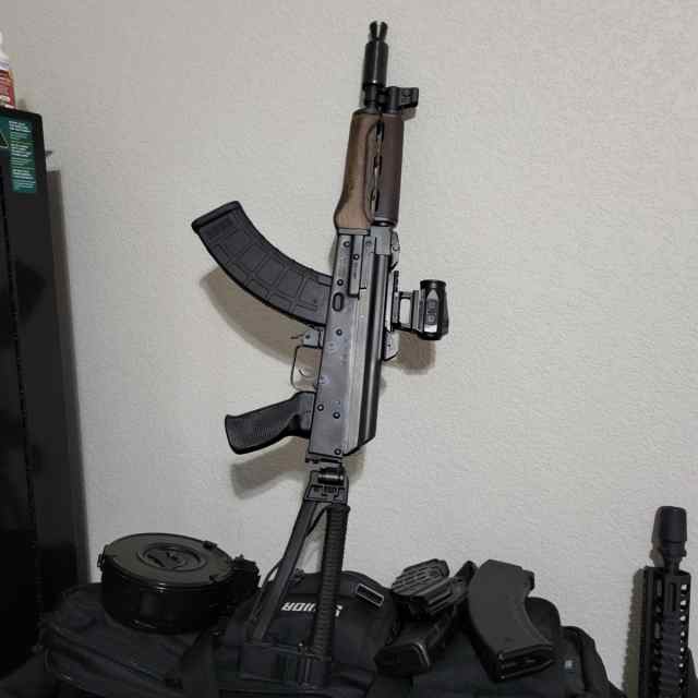 Zpap92 AK47 pistol with extras