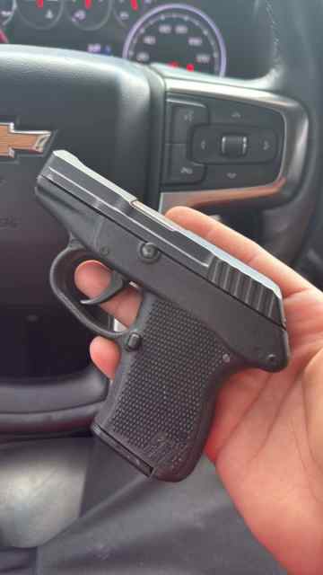 .32 pistol 