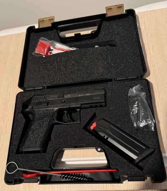 CZ P-07