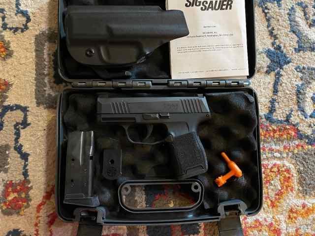 Sig P365 w/ Vedder LightTuck