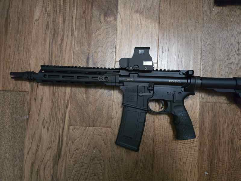 Daniel Defense 10.3&quot; DDM4V7p .300blk 