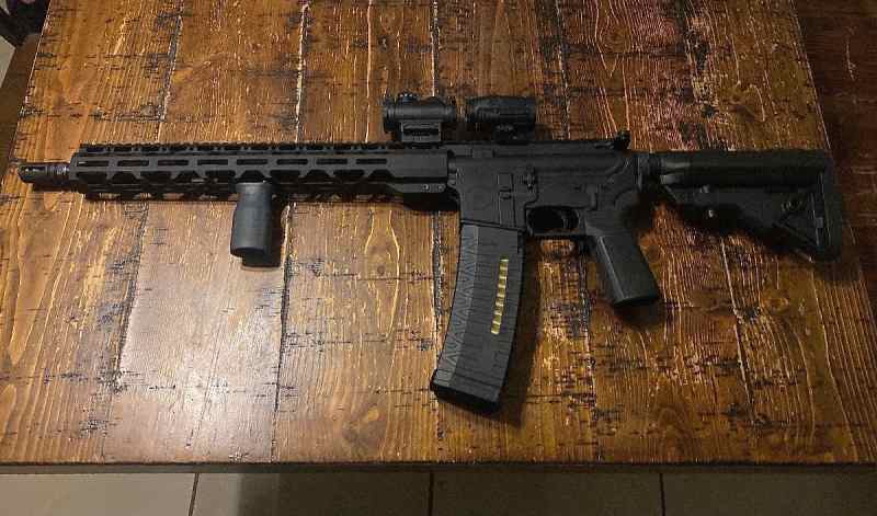 Radical AR 15