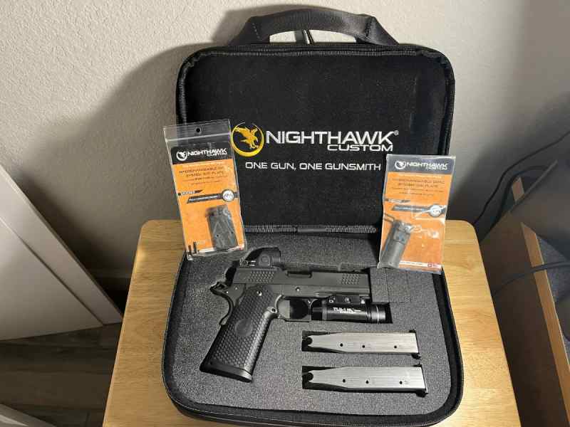 Pristine!!! LNIB Nighthawk TRS Commander - 9MM