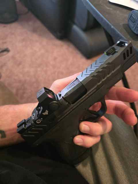 Smith &amp; Wesson m&amp;p sheild plus carry comp 