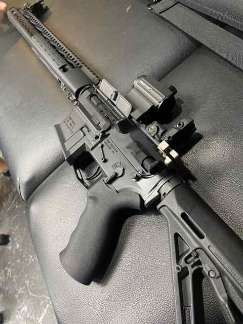 Ar15 custom built 556