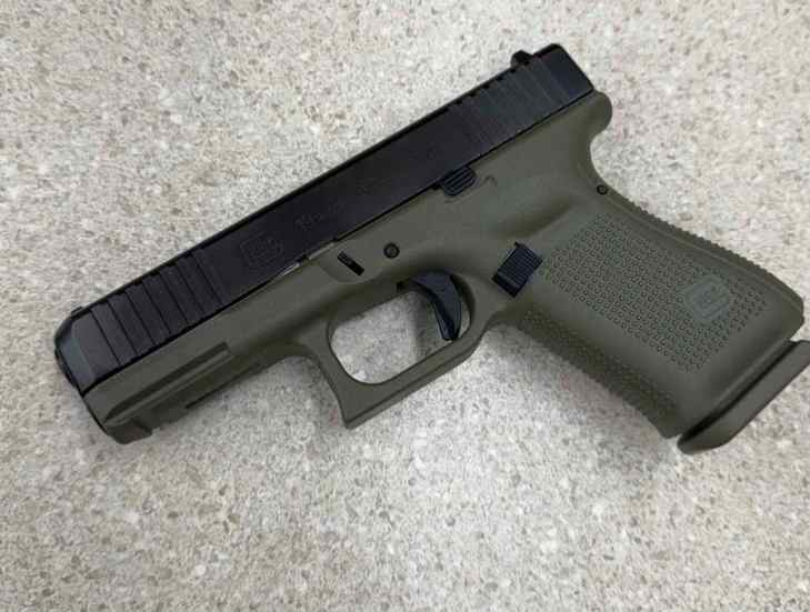 Glock 19 Gen 5 Battlefield Green
