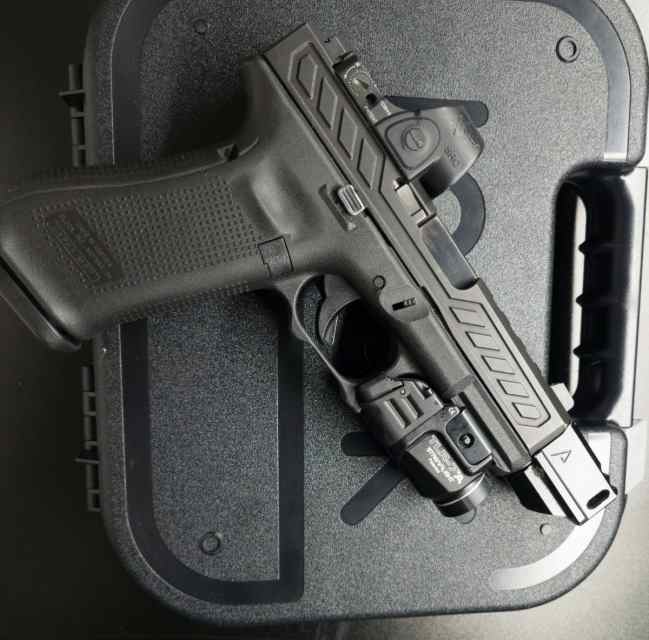 Glock 45 (9mm) w/compensator and GGP slide