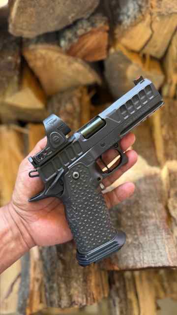 Atlas Nyx w/Trijicon SRO 