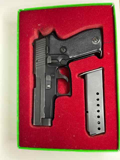 Sig SAUER P225 vintage 9mm 