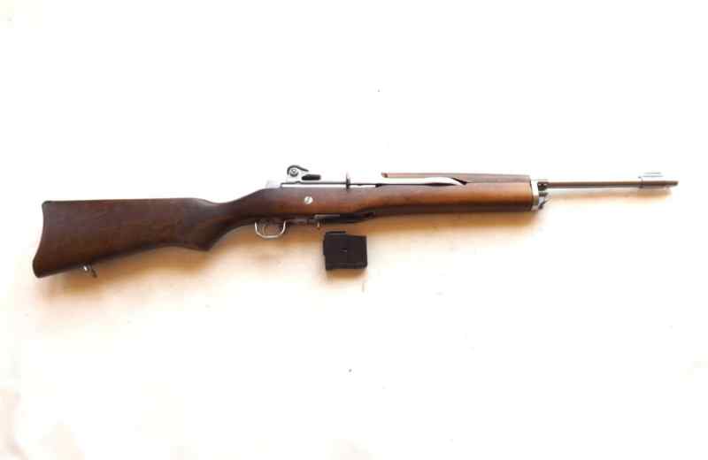 RUGER MINI-14 SEMI AUTO RIFLE CAL 223 REM 18&quot; 