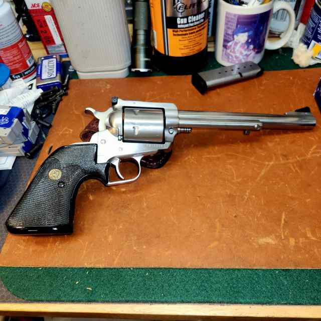 Ruger New Model Super Blackhawk 44 Mag