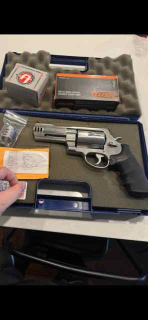 Sale or trade S&amp;W 500 with ammo 