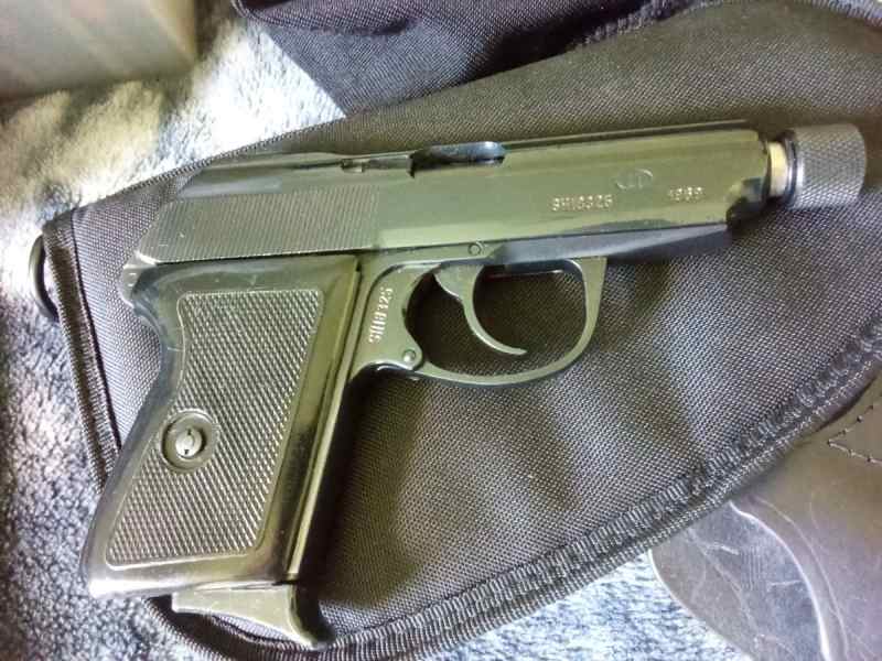 4 pistols, $800 cash TODAY ONLY