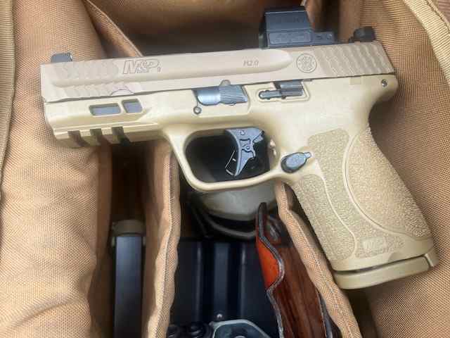 M&amp;P 2.0 Compact 9mm, FDE, $600, w/red dot $700