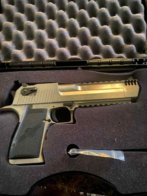 Desert eagle