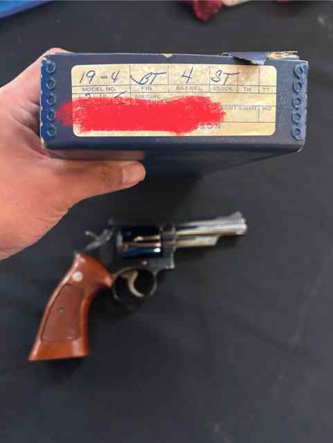 Smith &amp; Wesson 19-4 