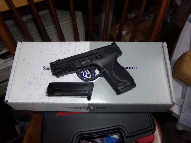 Smith &amp;Wesson M&amp;P 2.0 Compact Carry Comp