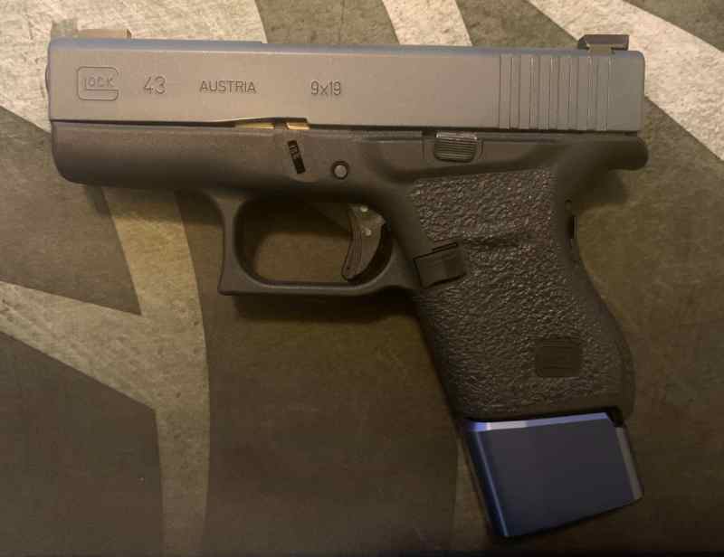 Glock 43 w/ extras