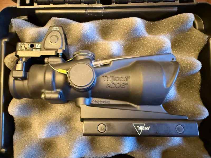 Trijicon ACOGs TA31 Chevron with RMR (RM06)