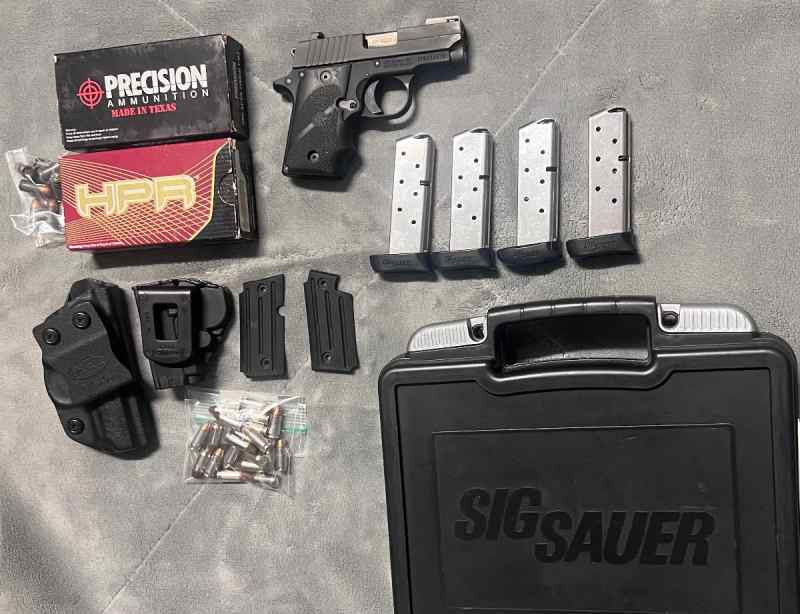 Sig Sauer P238 carry pkg with 4 mags NS
