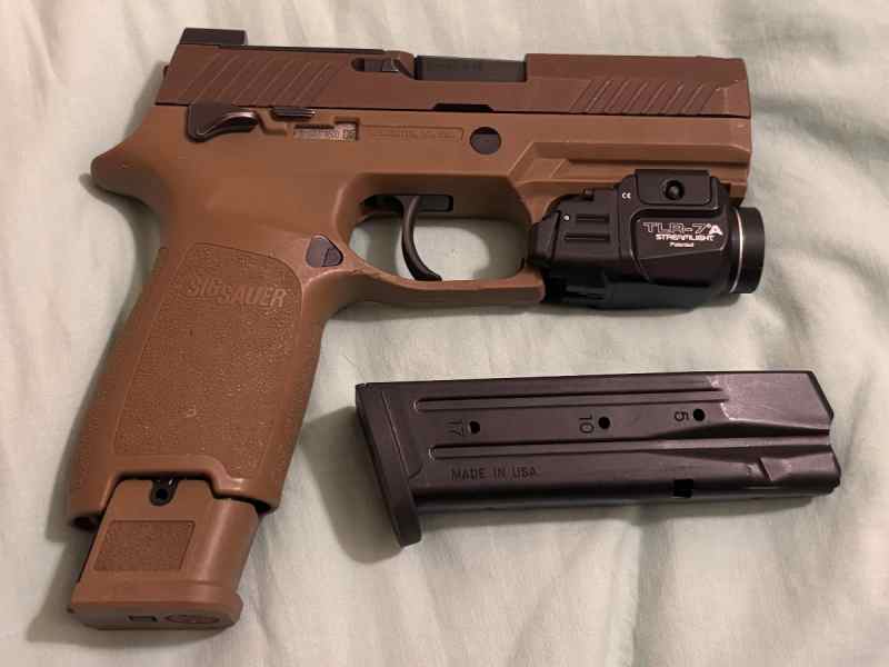 Sig P320 M18 FDE w/ Streamlight TLR-7A