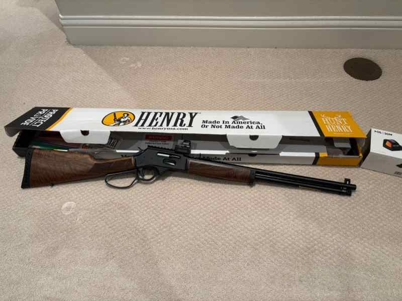 Henry H009GL .30-30 with Red Dot and Ammo Included
