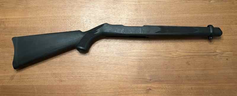 Ruger 10/22 Black Synthetic Stock